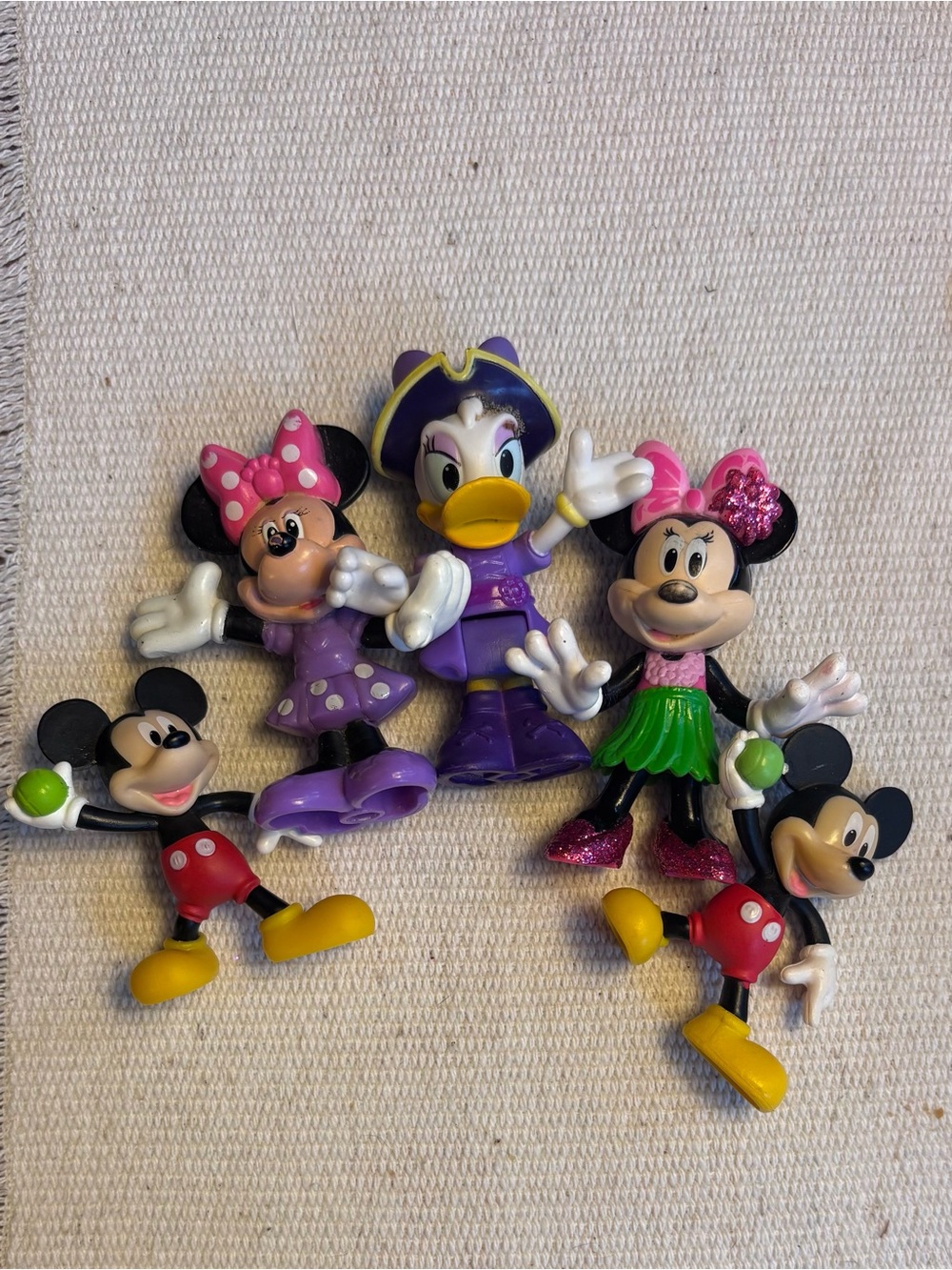 Disney Junior Minnie, Daisy & Mickey 5 Figure Set